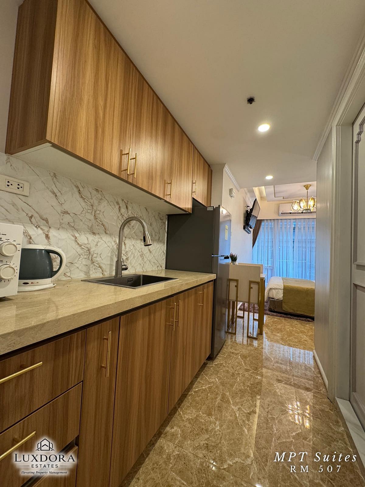 STUDIO UNIT FOR LEASE - Makati Prime Tower - 4