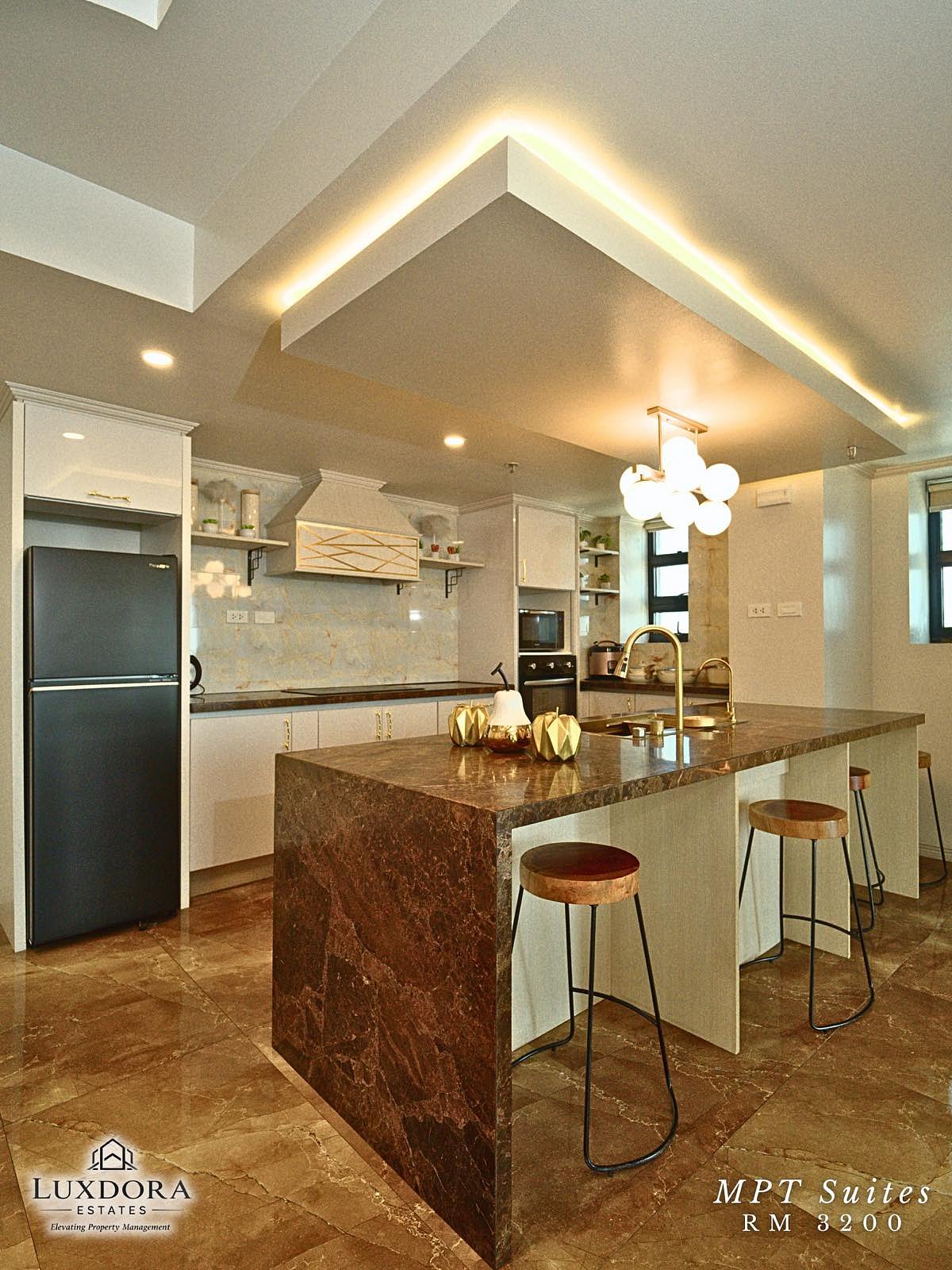 Fully Furnished 1-Bedroom Condo with Balcony - Makati Prime Tower - 8