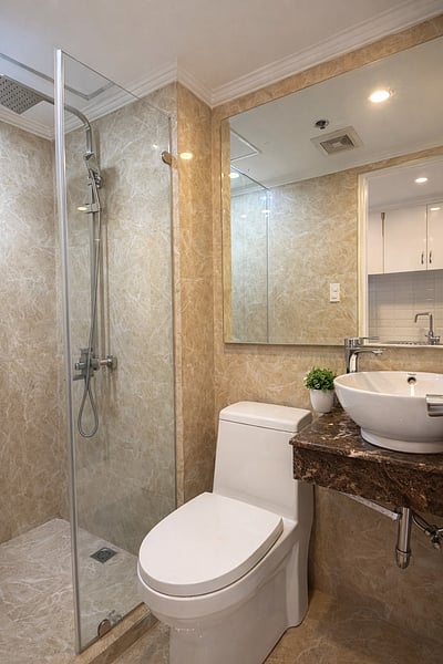 FOR RENT: Fully Furnished 1-Bedroom Condo with Balcony - Makati Prime Towers
